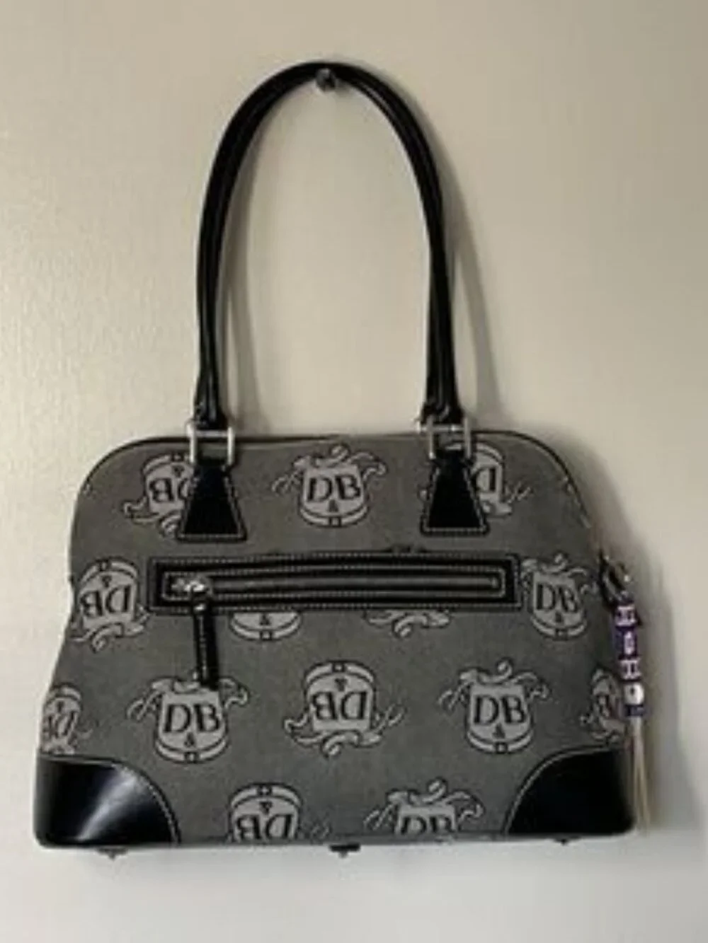Dooney & Bourke Signature Donegal Crest LogoBlack Domed Satchel Purse Hand Bag